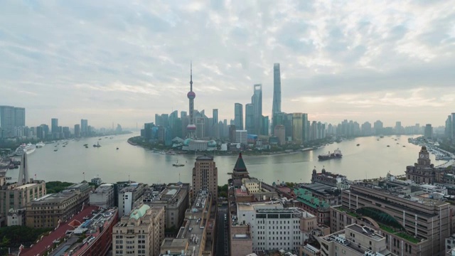 晴朗天氣下的上海陸家嘴日出4K高清延時攝影視頻視頻素材