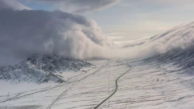 阿爾泰山超級云瀑視頻素材