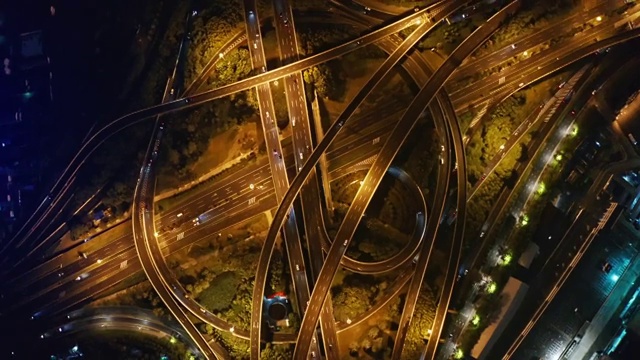 航拍視角下的上海夜景張江立交橋俯拍4K高清視頻視頻素材