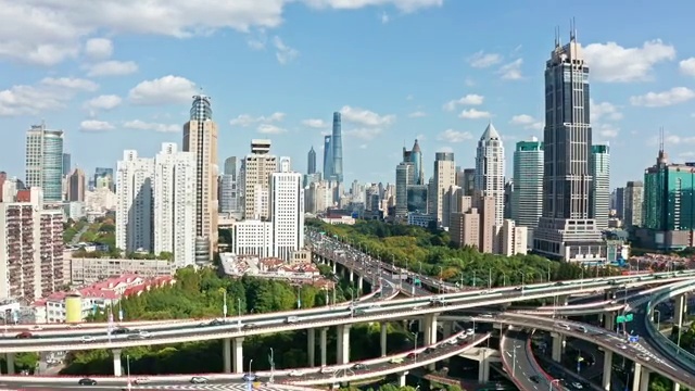 航拍視角下的上海白天延安高架橋陸家嘴4K高清視頻視頻素材
