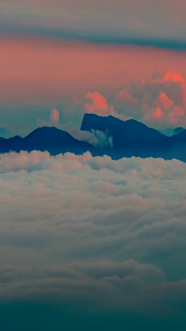中國四川省峨眉山的云海黃昏風光視頻素材