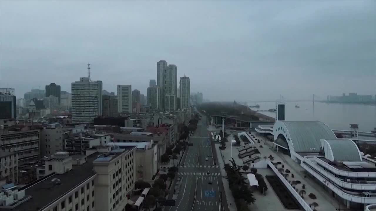 2020年疫情期間的武漢街道航拍視頻素材