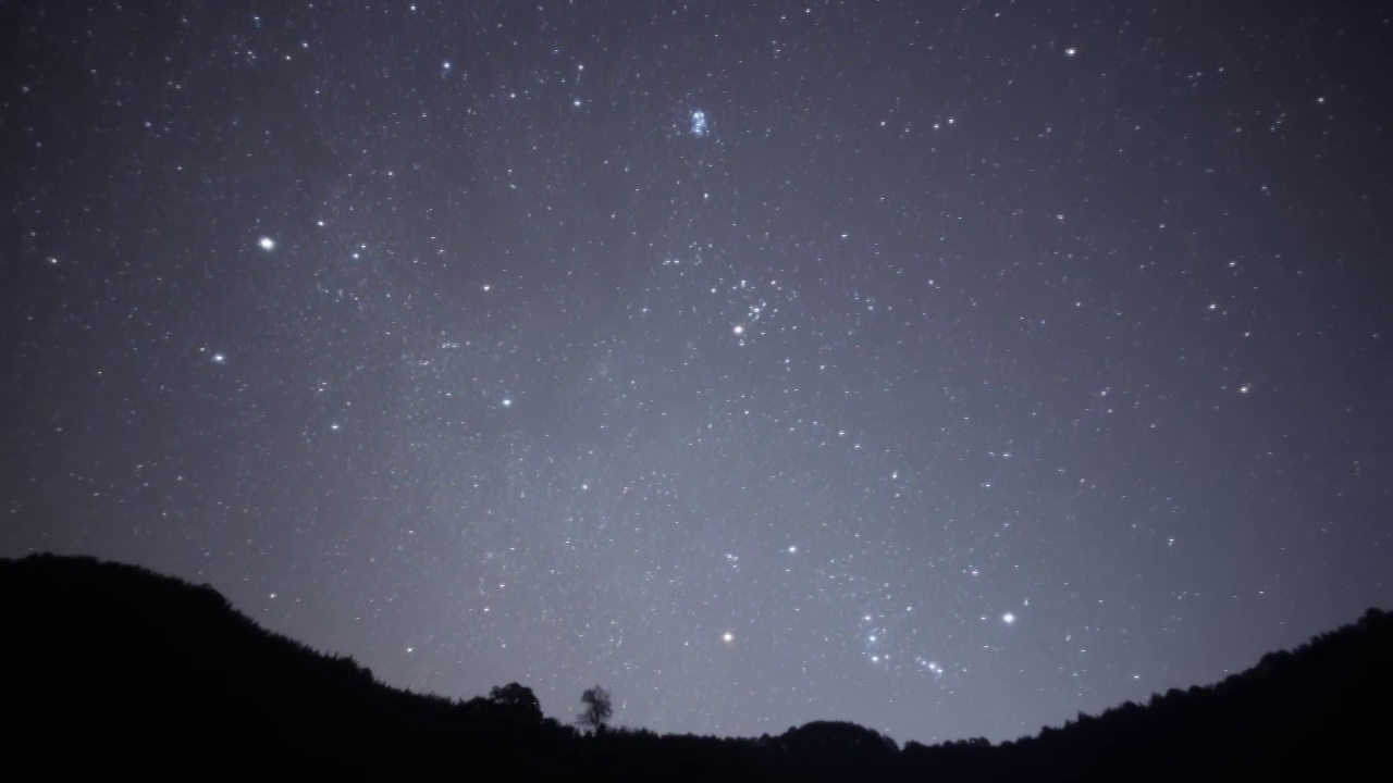 冬季银河猎户座星空延时视频素材