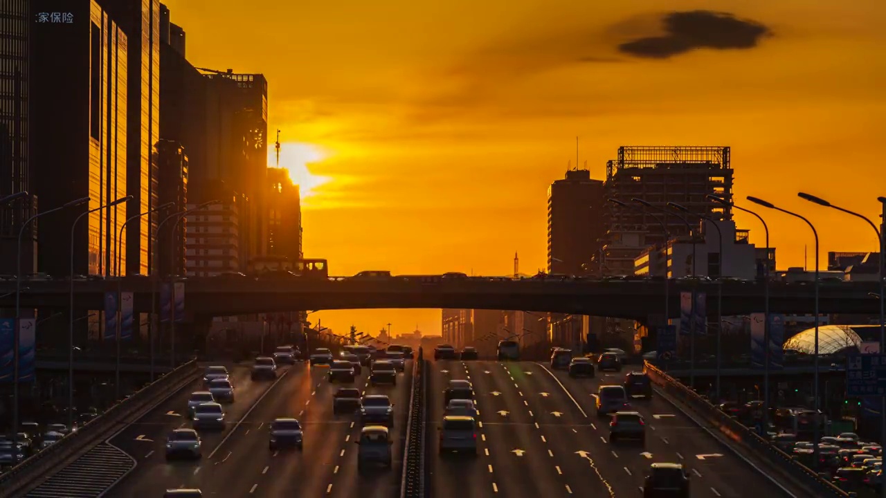 北京春分长安街国贸桥日转夜延时视频素材