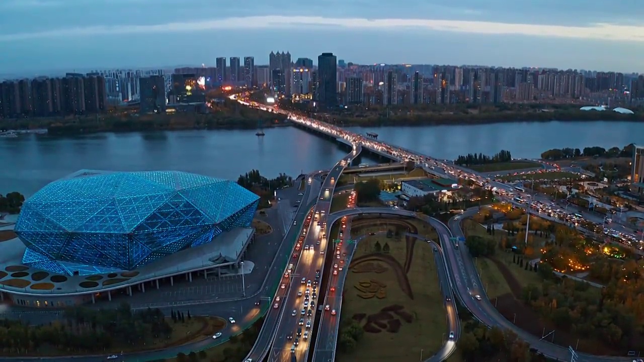 中國遼寧沈陽城市夜景航拍青年大街大鉆石視頻素材