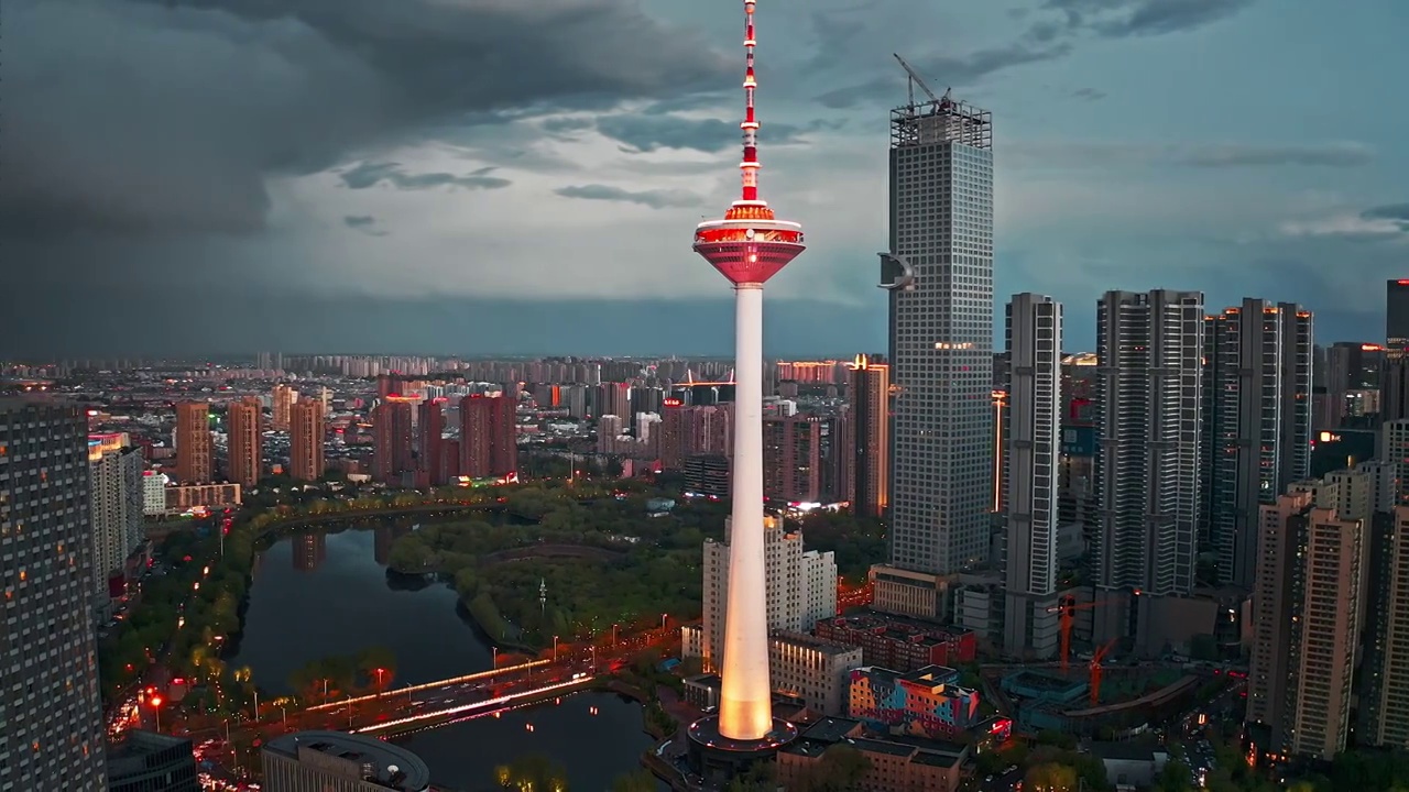中國遼寧沈陽城市航拍彩電塔建筑天際線視頻素材