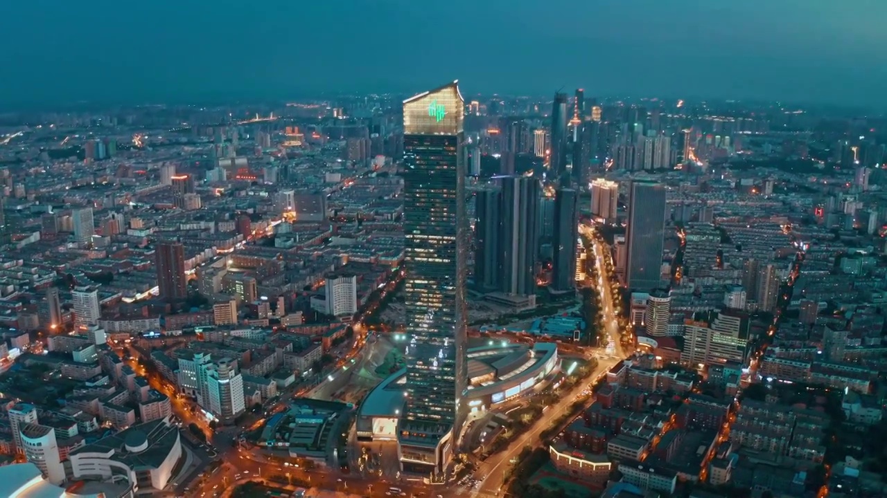 中國遼寧沈陽城市夜景市府恒隆航拍視頻素材