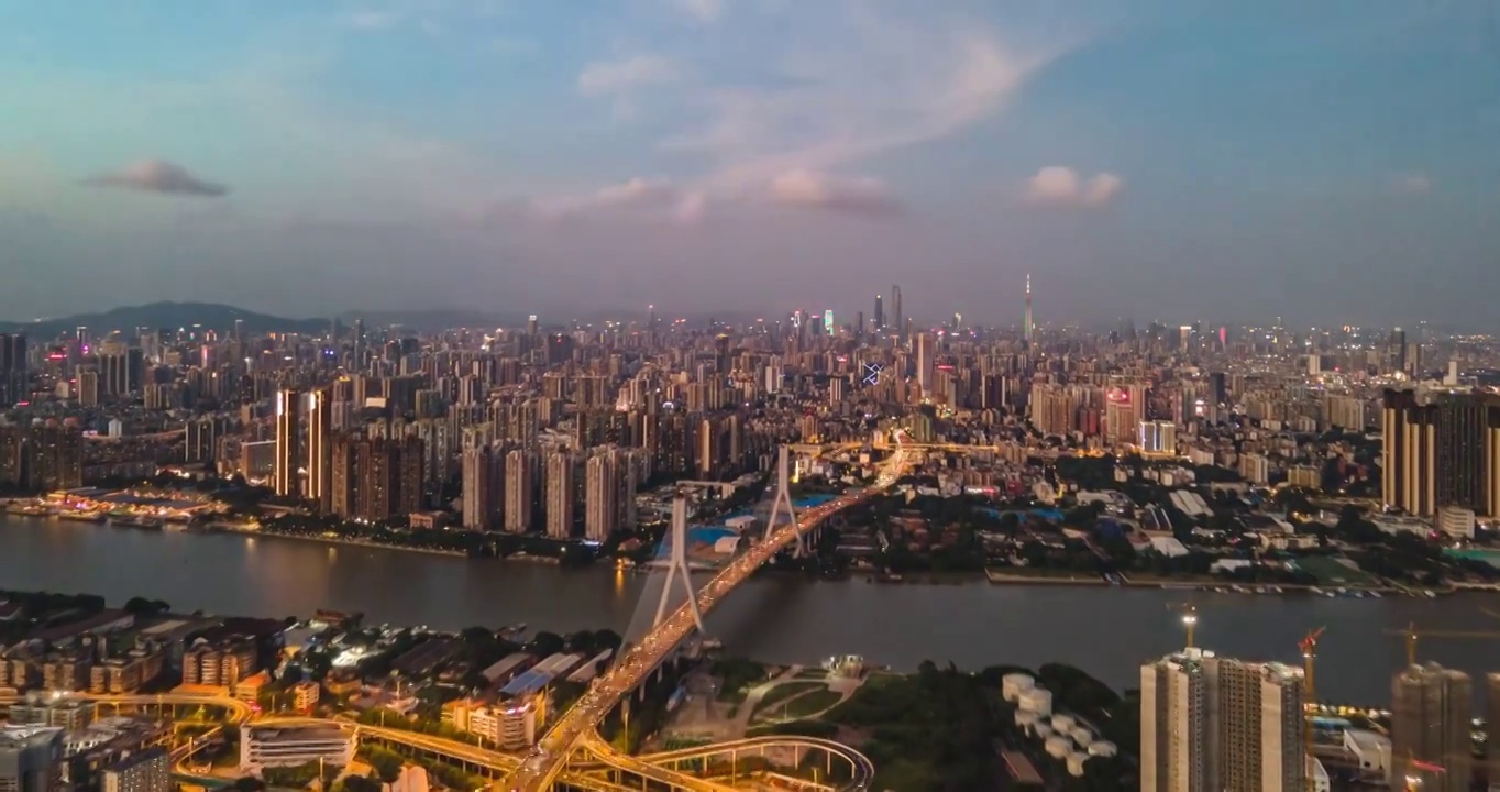 廣州鶴洞大橋繁忙車流日轉夜延時攝影航拍視頻素材