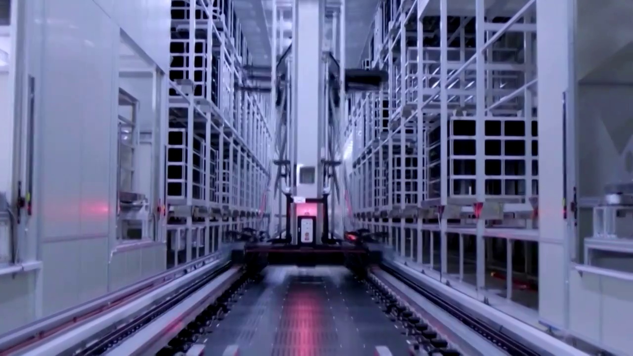 中国的芯片制造工厂高科技自动化生产线（合集）视频素材