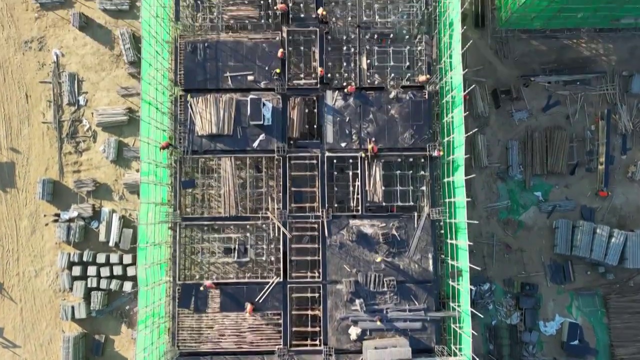 4K航拍施工现场-房地产楼盘建筑工地俯视视频素材