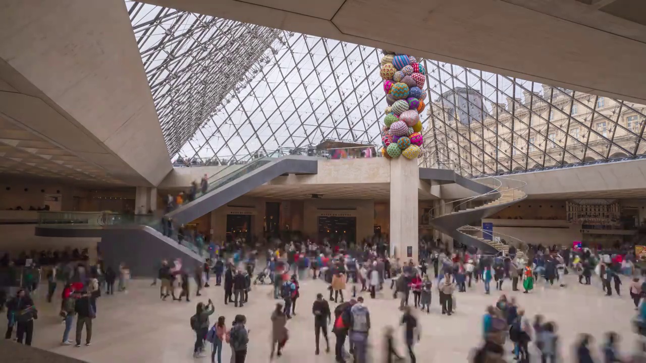 法国巴黎卢浮宫内大厅 Louvre Museum视频下载