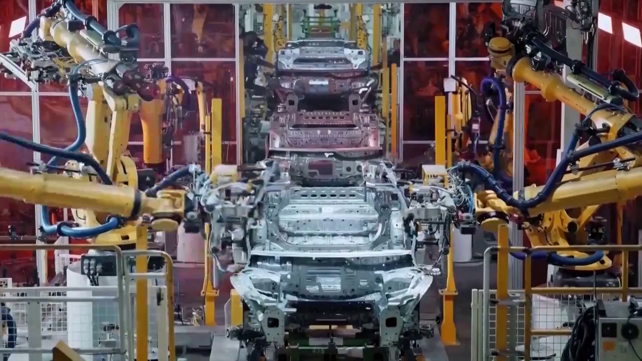 中国汽车厂汽车工业新能源汽车高科技自动化生产线流水线内部生产（选编）视频素材