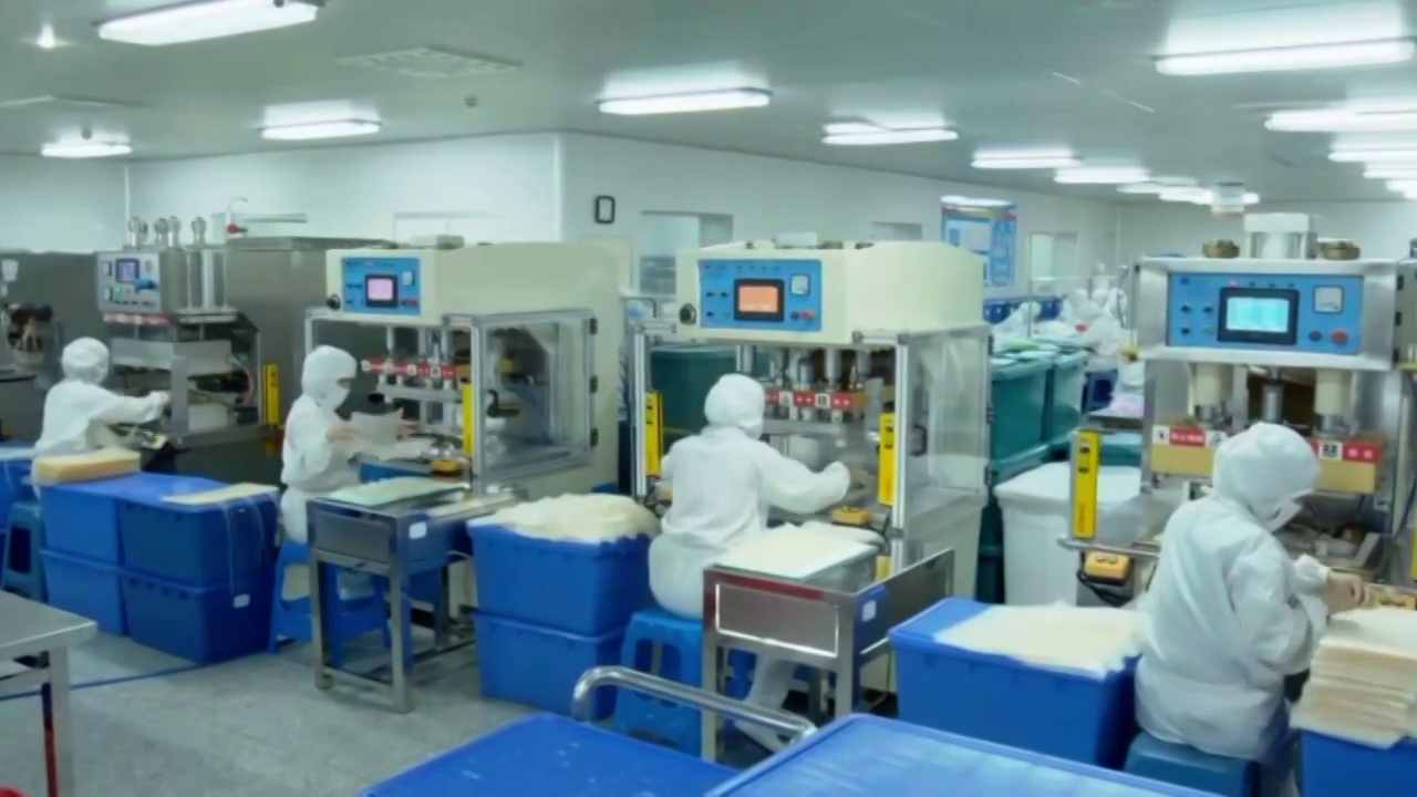 中国轻工业工厂高科技自动化车间内部生产（选编）视频素材