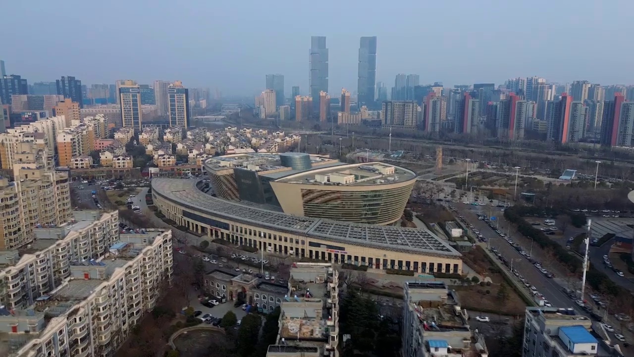 郑州 绿地中心 七里河公园 郑州图书馆 金水东路 东风南路视频素材
