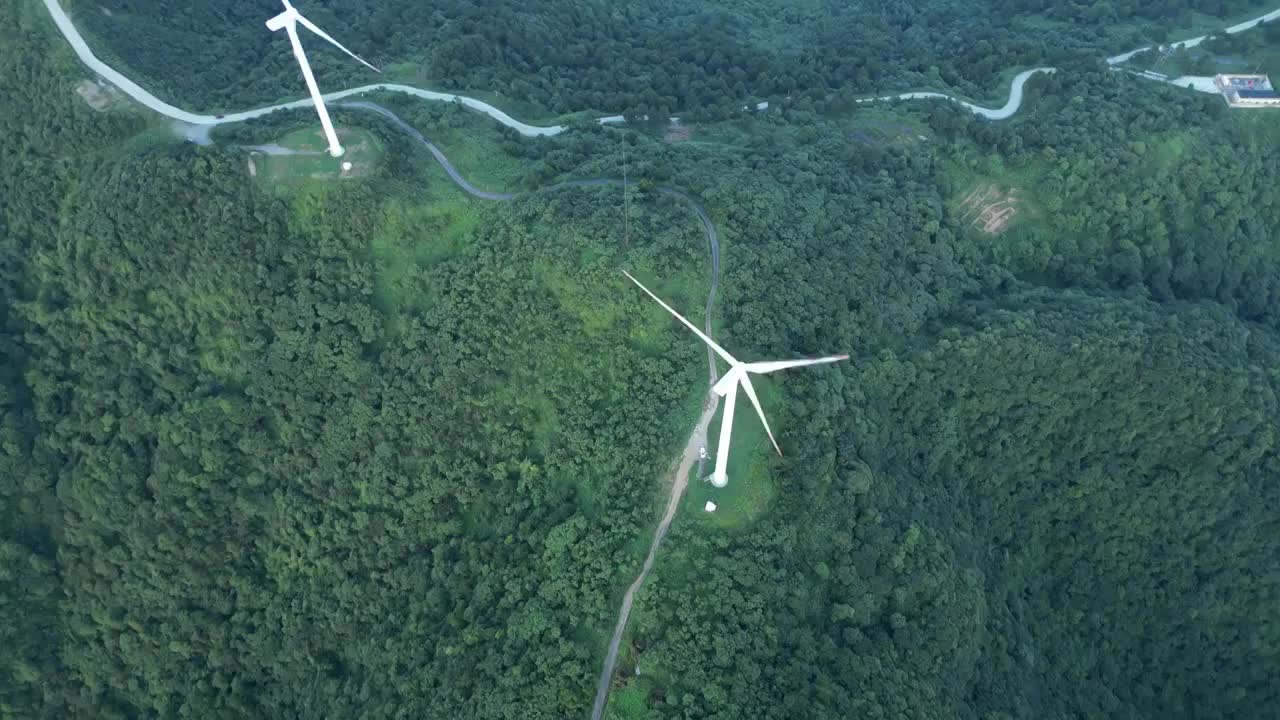 南天门风电场 山脉航拍视频素材