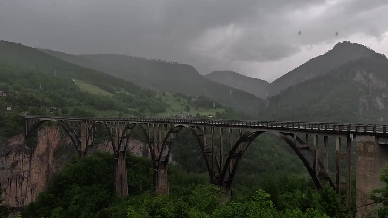 塔拉河大桥，电影《桥》取景地视频素材