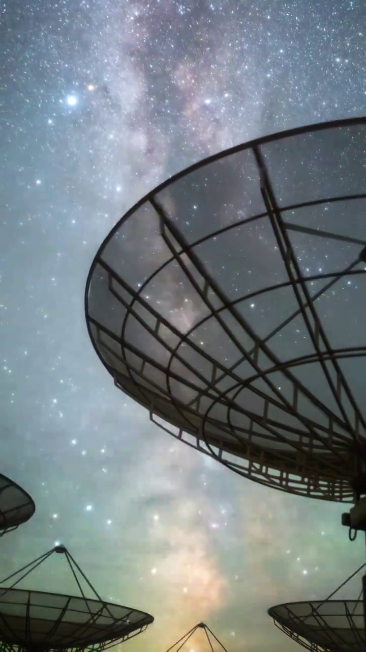 星空延时-新疆哈密大红柳峡天文观测站视频素材