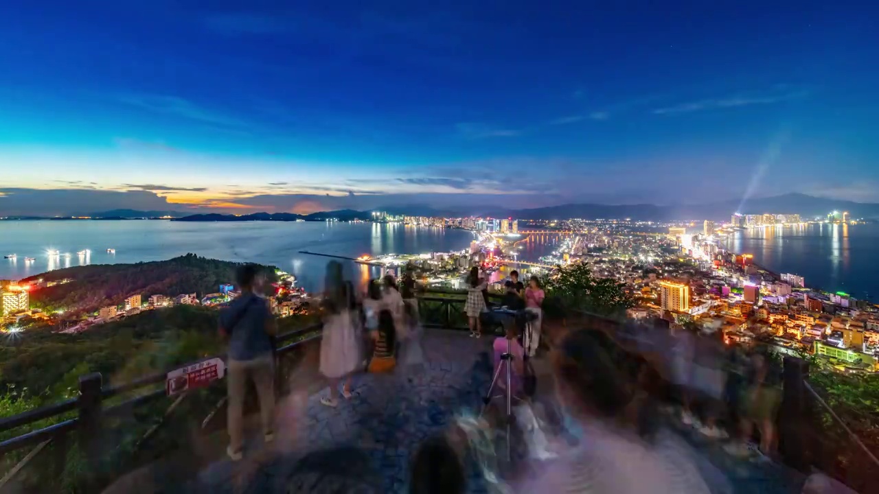 【4K超清】惠东双月湾日转夜与游客视频下载