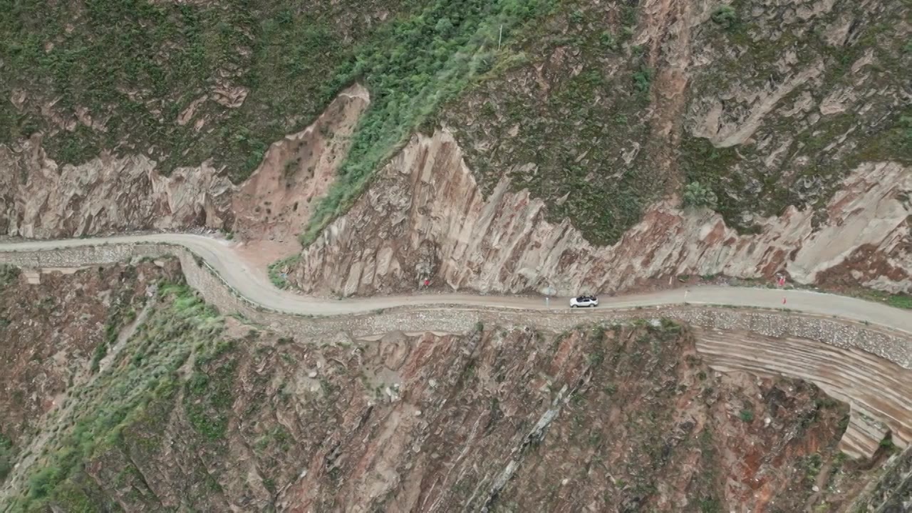 航拍丙察察怒江大峡谷白昼风光视频素材