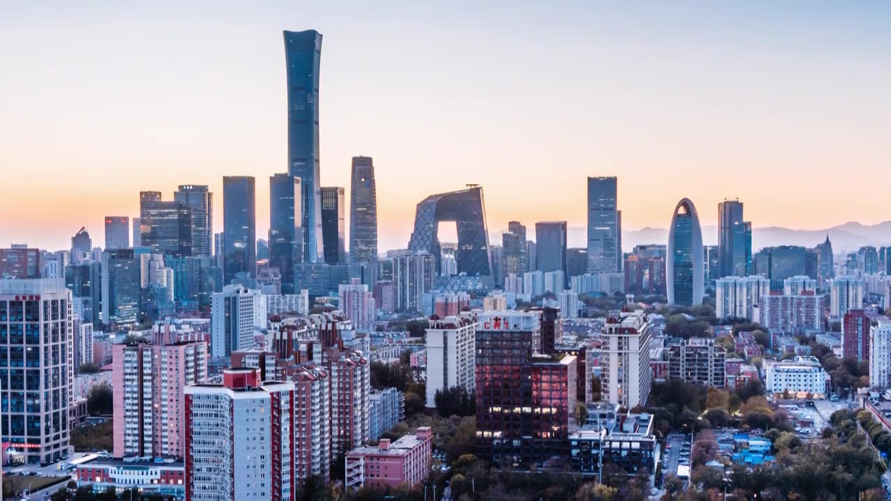 中国北京国贸CBD建筑群车流高视角日转夜延时摄影视频素材