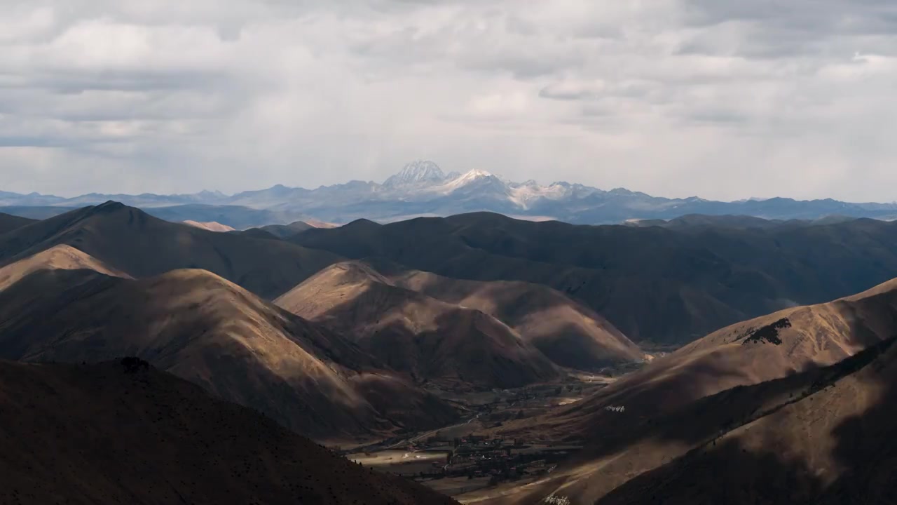 川西高原雅拉雪山视频素材