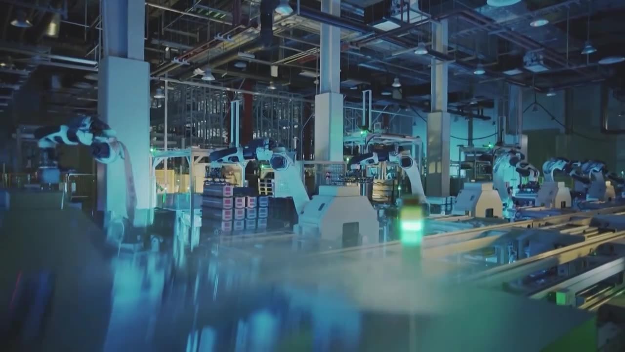 中国工厂高科技自动化生产线流水线生产（选编）视频素材