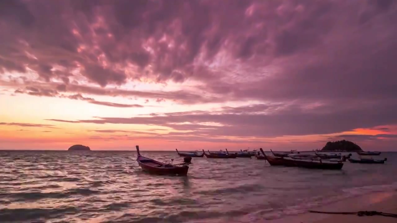 海滩日出延时-泰国丽贝岛视频素材