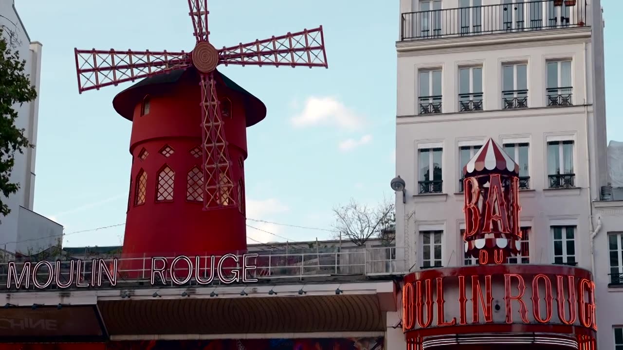 红磨坊，巴黎-法国，01.12.2022:行动。巴黎经典的卡巴莱酒店是视频下载