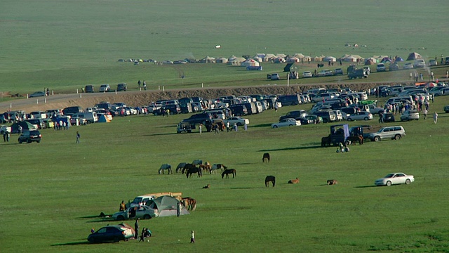 乌兰巴托节的营地和停车场/乌兰巴托，图夫，蒙古视频下载