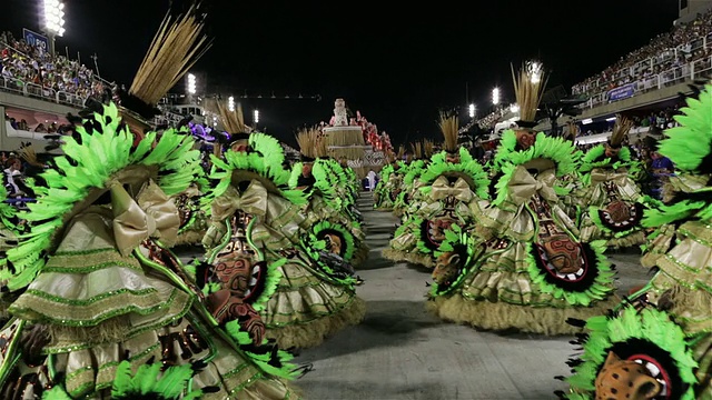 巴西里约热内卢嘉年华游行，Ala das baianas舞蹈视频下载