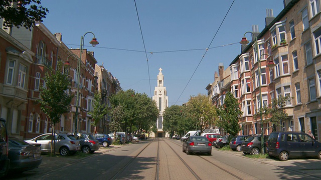 圣奥古斯丁教堂在海拔100 /布鲁塞尔，布鲁塞尔首都地区，比利时视频素材