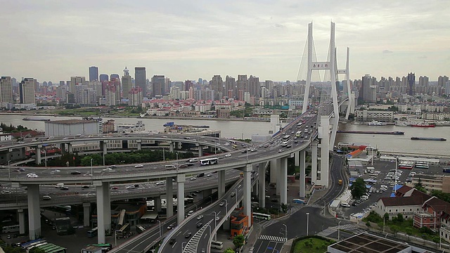 南浦螺旋的WS HA交通视图/上海，中国视频下载