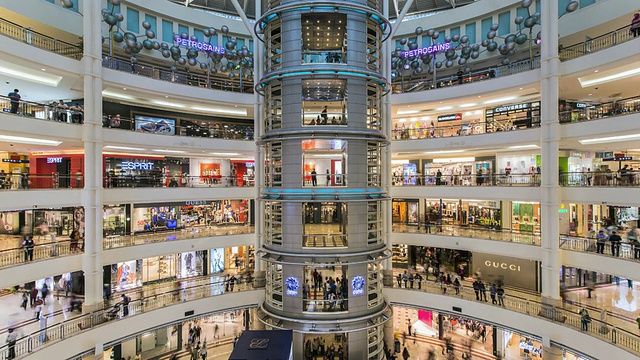 WS T/L Petronas Towers, KCC購物中心，繁忙的購物綜合體/吉隆坡，雪蘭莪，馬來西亞視頻下載