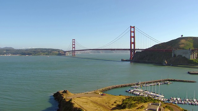 WS鸟瞰图金门大桥/旧金山，加利福尼亚州，美国视频素材