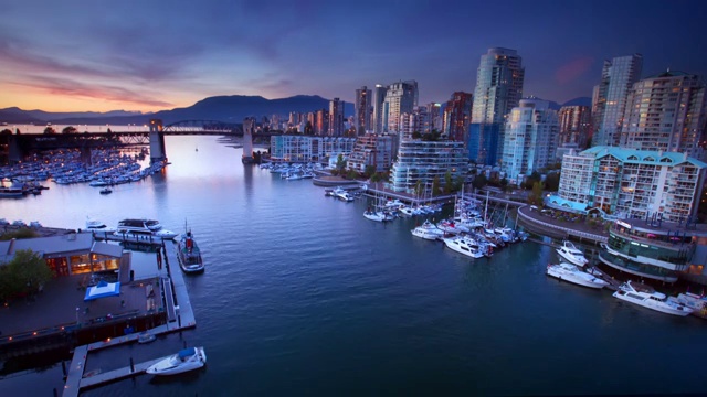 黄昏时分的加拿大温哥华海滨视频下载