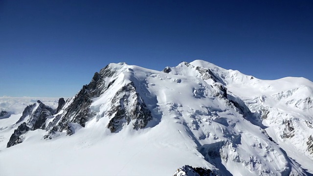 法国夏蒙尼的勃朗峰视频素材