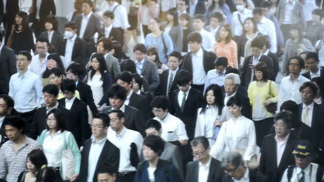 东京上班路上的人群视频素材