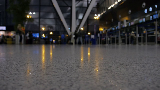 机场旅客人视频下载
