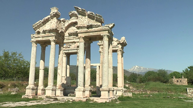 纪念碑和山，Aphrodisias，土耳其视频素材