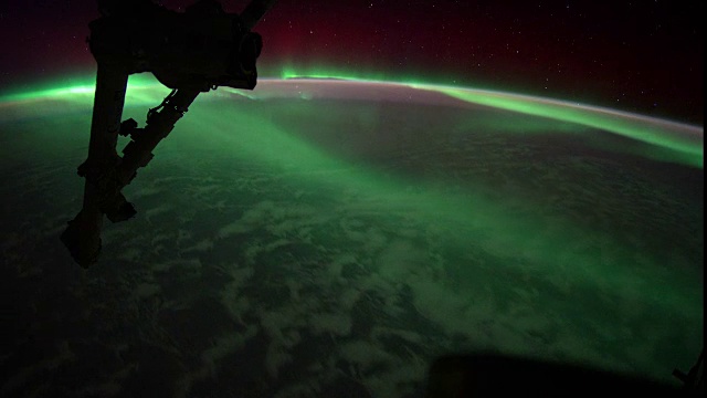 亚洲上空的闪电:从国际空间站看地球视频素材