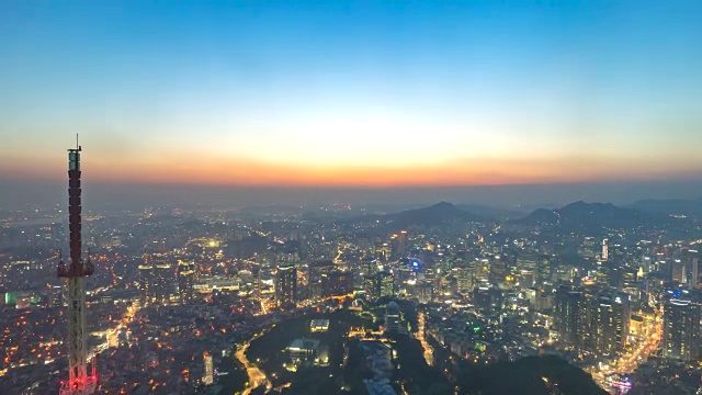4k时间的日落黄昏在首尔城市天际线。放大视频下载