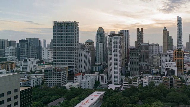 拍摄泰国中央商务区，从早到晚延时拍摄，曼谷地标视频素材