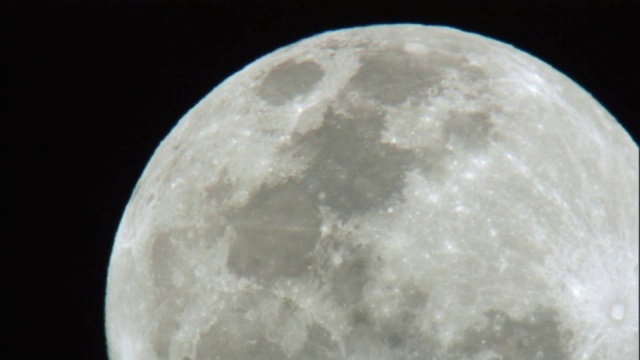 新喀里多尼亚，满月升上夜空视频素材
