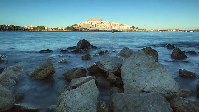 日落时分，佩尼斯科拉海滩视频下载