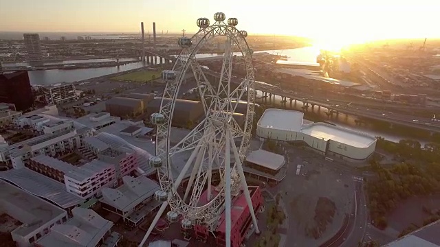 墨尔本星形巨型摩天轮，墨尔本港区。视频素材