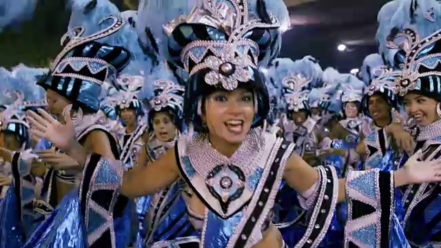 桑巴舞小姐在里约热内卢狂欢节/里约热内卢de Janeiro巴西视频下载