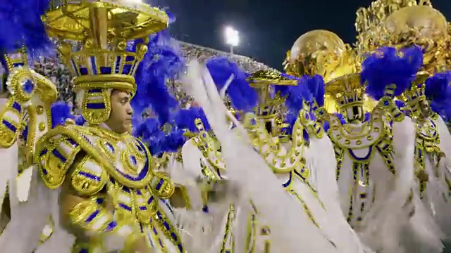 巴西里约热内卢狂欢节上的MS舞者视频下载