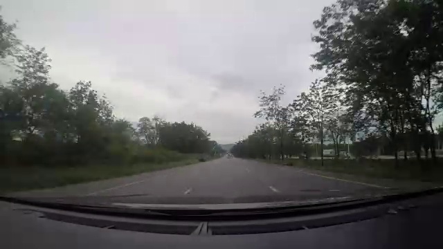 在高速公路上行驶，时间流逝视频素材