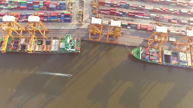 航拍港口集装箱货物视频素材