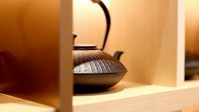 日本风格茶具在现代客厅视频下载